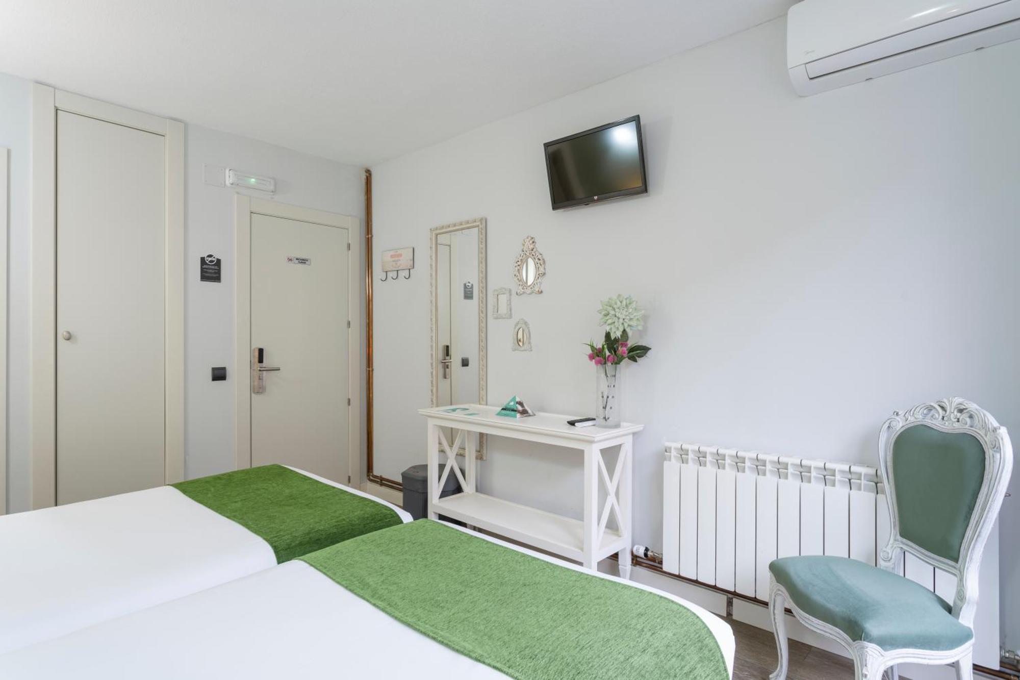 Hostal Chiqui Zamora Extérieur photo