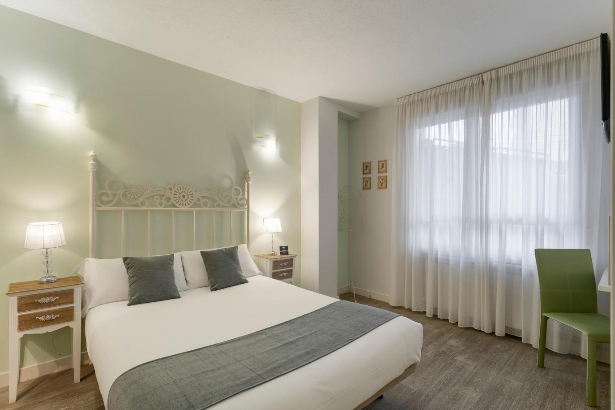 Hostal Chiqui Zamora Extérieur photo